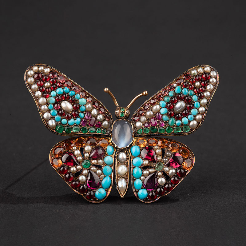 独角鹿西洋古董1890年代英国出品蝴蝶造型18K黄金镶嵌多宝石及天然海水珍珠胸针